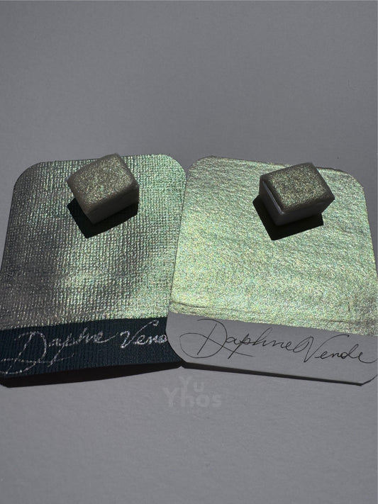 Daphine Verde – Acuarela Metalizada Tornasolada